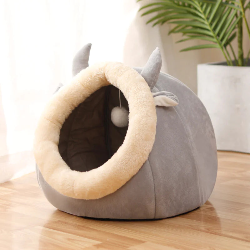 Cozy Cat Nest – Soft Plush Bed for Cats (Rabbit & Cow Design)